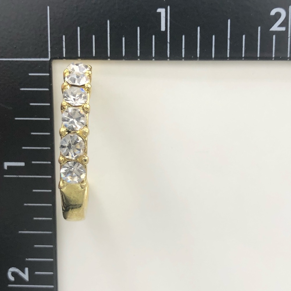 🍀 Chunky Gold Rhinestone Hoop Earrings - Picture 2 of 3